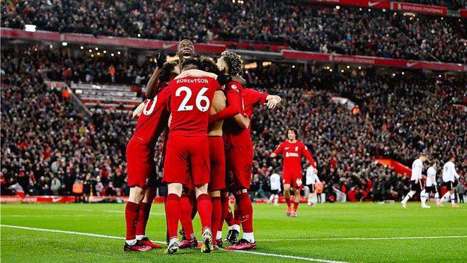 拜仁连续大胜状态恐怖（拜仁火力全开，连场横扫展现统治力）