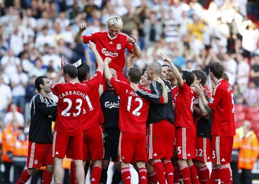 群星闪耀！长虹携手滑雪世界杯，书写“科技+体育”共赢新篇（星光汇聚！长虹联袂滑雪世界杯，开启科技+体育共融新篇）